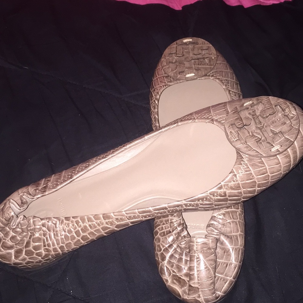 SOLD ON EBAY Brown Tory Burch Flats Size 10