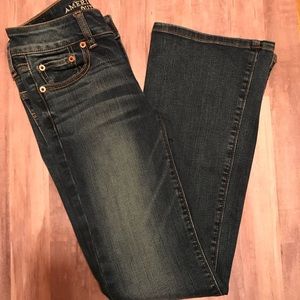 BNWOT AE Favorite Boyfriend Jeans