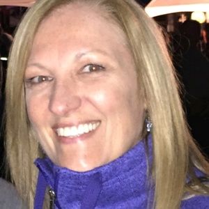 Meet your Posher, Deborah