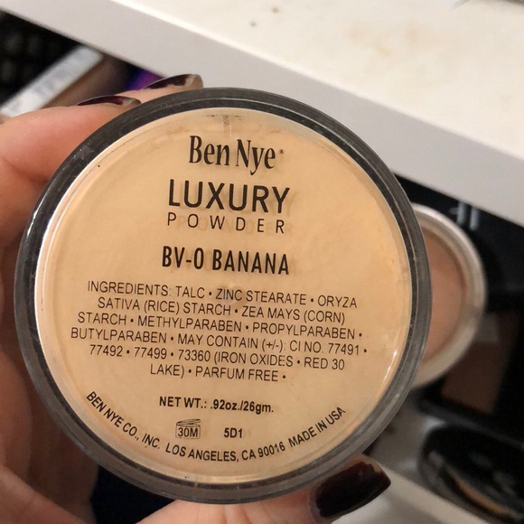 Ben nye luxury powder - Picture 2 of 2