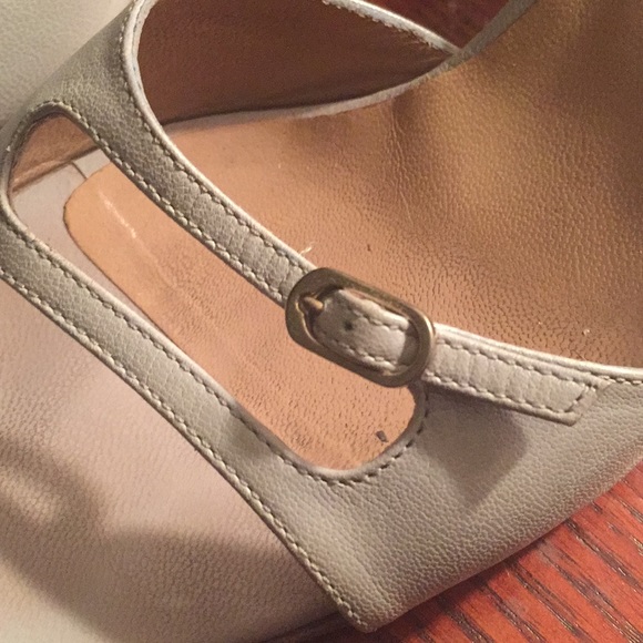 Gucci light green sandals kitten heel Authentic - Picture 2 of 8