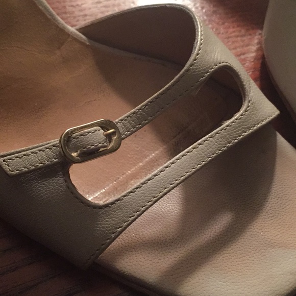 Gucci light green sandals kitten heel Authentic - Picture 3 of 8