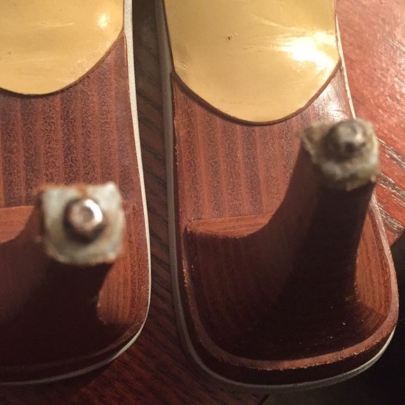 Gucci light green sandals kitten heel Authentic - Picture 6 of 8