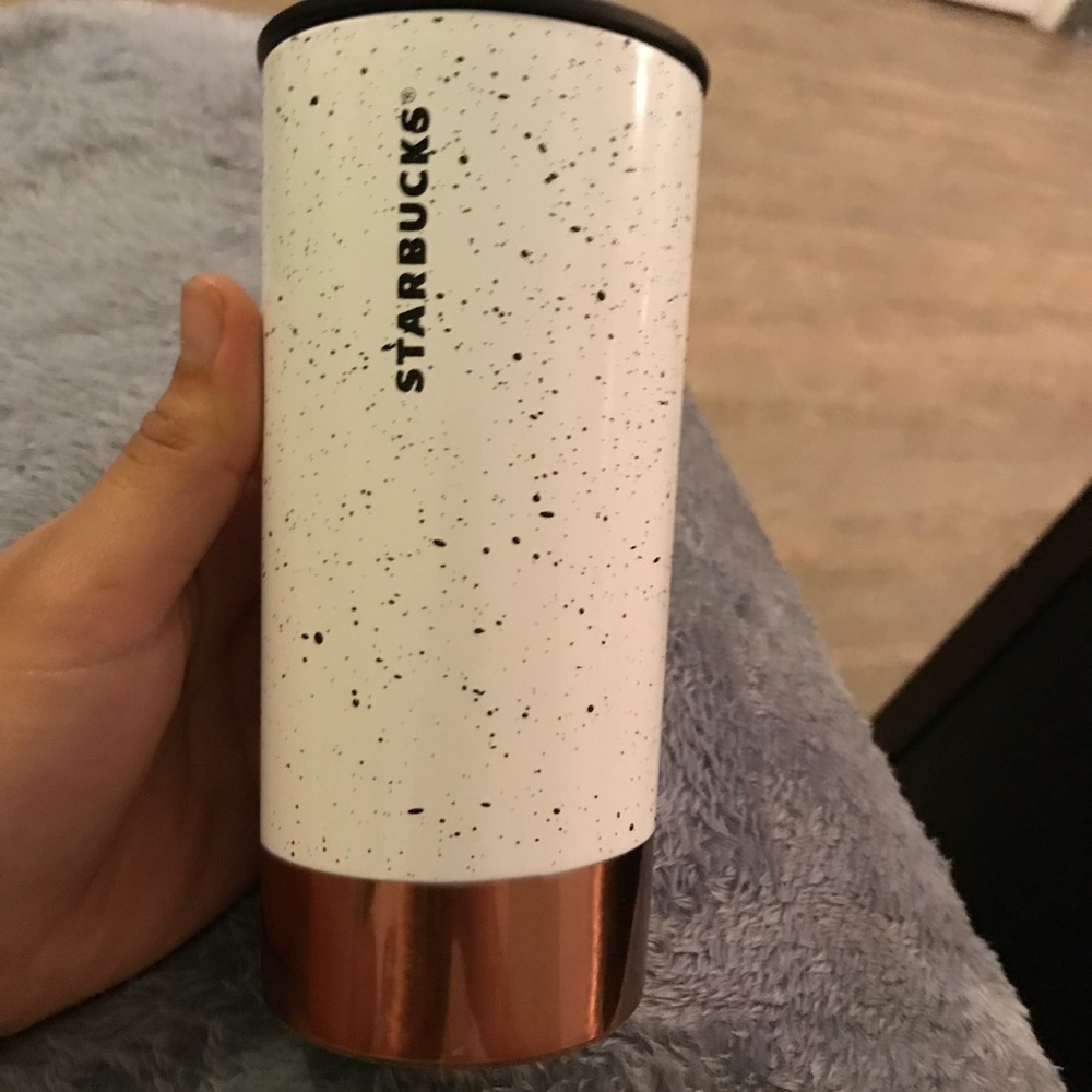 Grande Starbucks hot cup