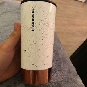 Grande Starbucks hot cup