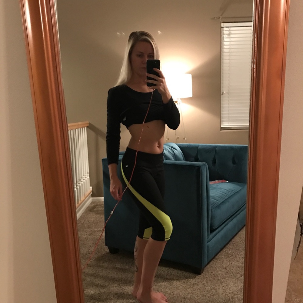 Fabletics Yoga Capris Leggings