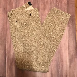 BNWOT Lucky Brand Skinny Jeans