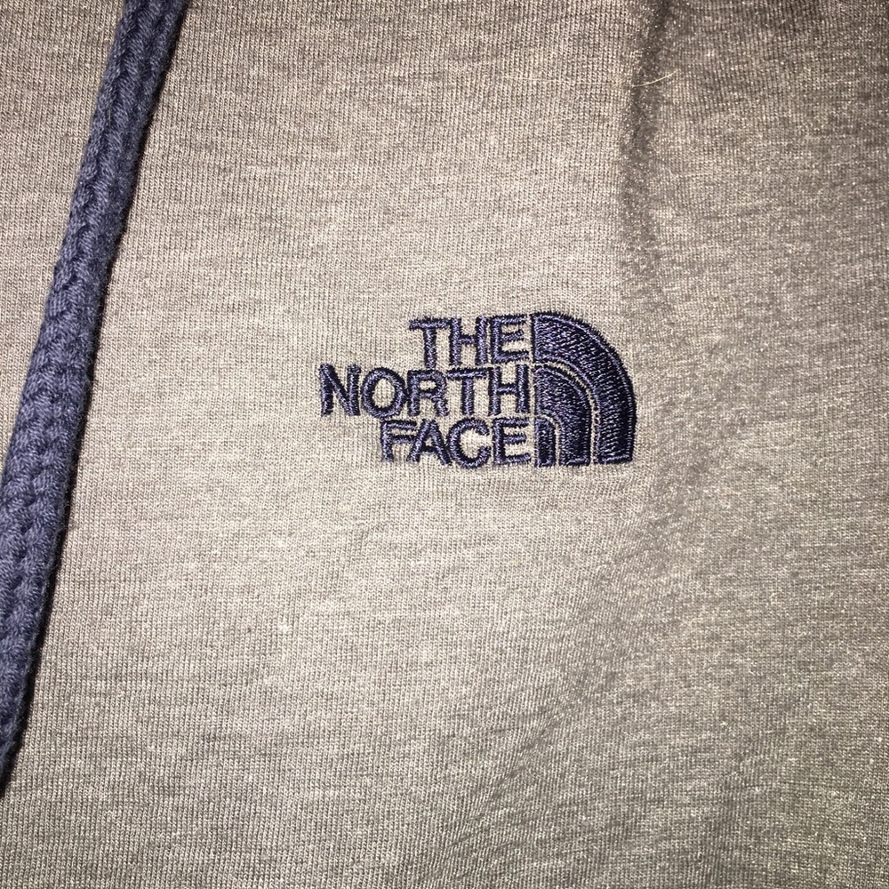 Gray Women’s small NorthFace sweatshirt