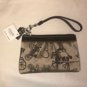 NWT Coach Wristlet Horse & Carriage Khaki