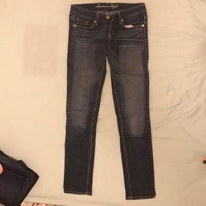 American Eagle dark wash skinny jeans