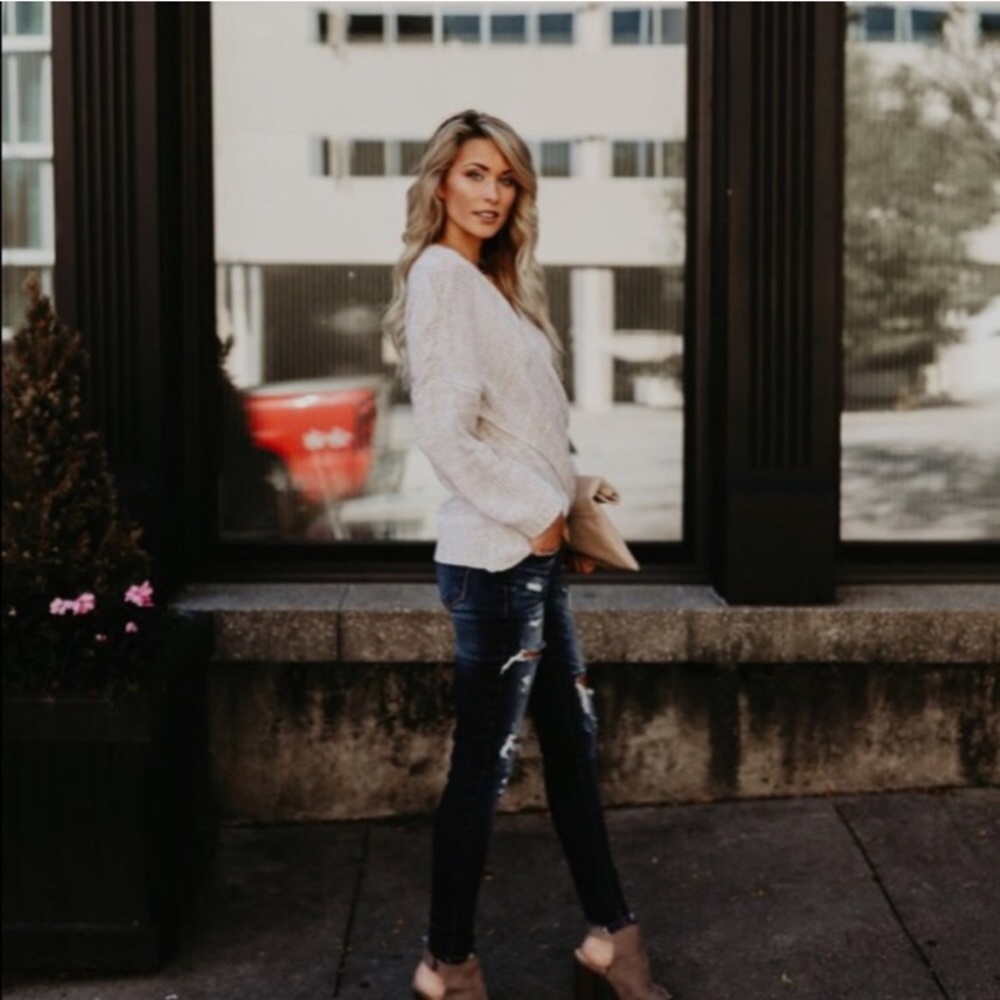 🆕 Cozy Oatmeal Front Wrap Sweater - Picture 4 of 6