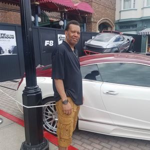 Meet your Posher, Clarence