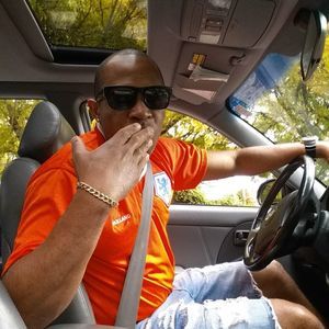 Meet your Posher, Eduardo