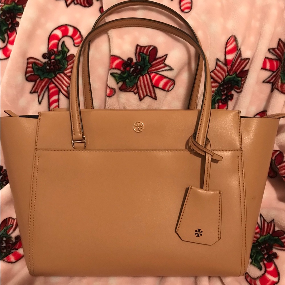 Authentic TORY BURCH ~ PARKER TOTE ~ (Small) NWOT