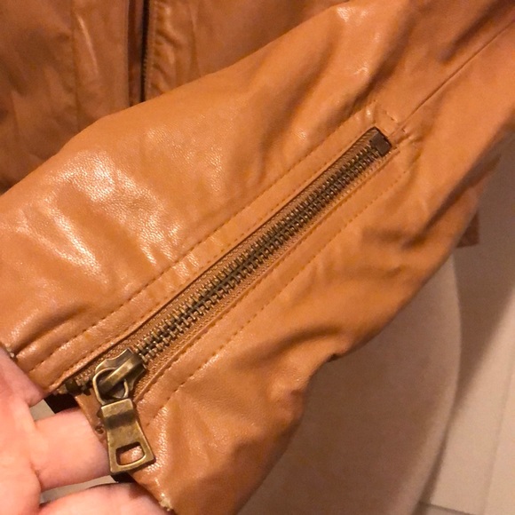 Ellen Tracy Vegan Quilted Caramel Colored Jacket - Picture 5 of 7