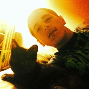 Meet your Posher, Dustin