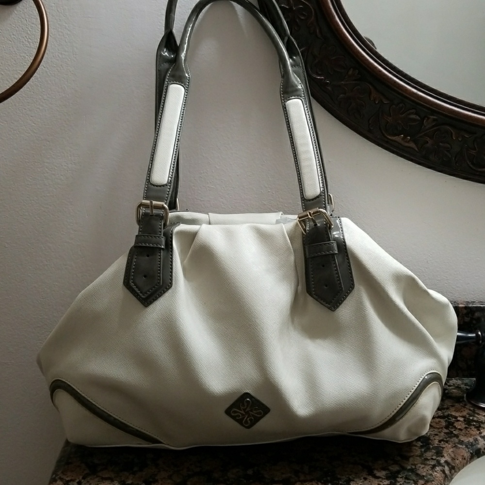 Shoulder Bag (Vera Wang)