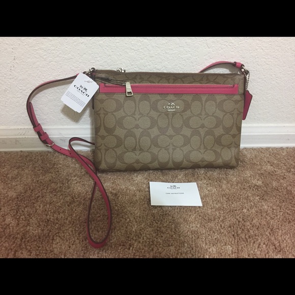 Coach Handbags - New Coach 2PC east/west pop up pouch crossbody