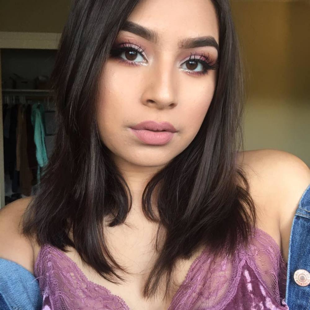 Meet your Posher, Selene