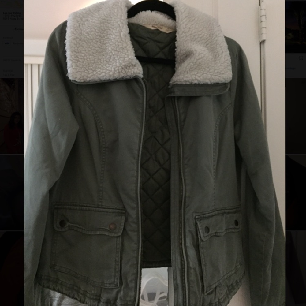 Hollister Coat/Jacket