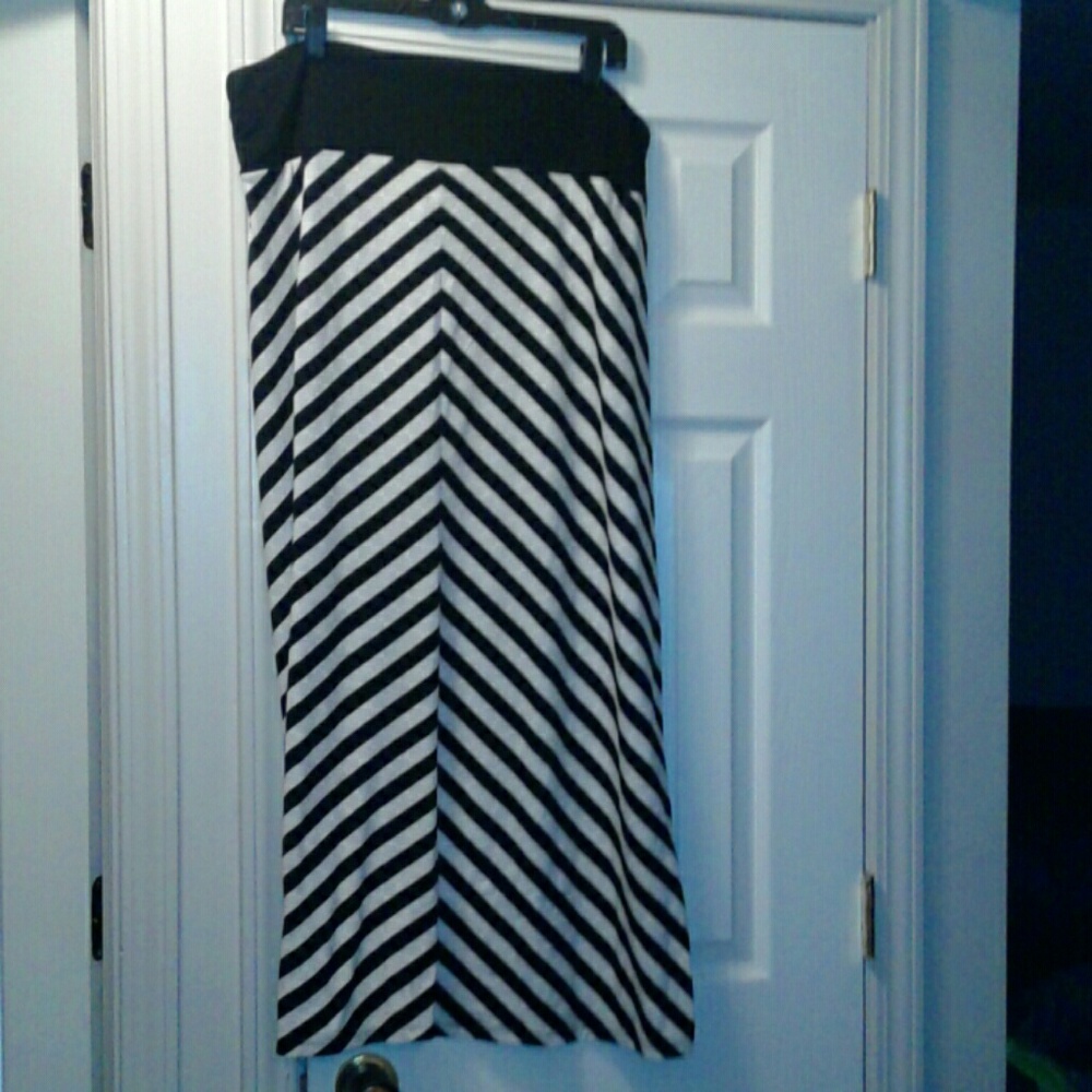 Plus size Maxi Skirt