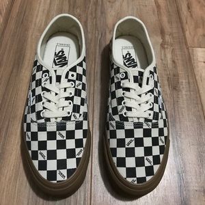 vans checkerboard gumsole