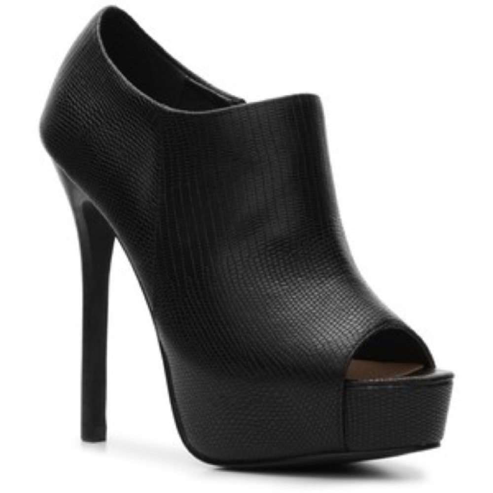 Steve Madden Nayden Booties Used