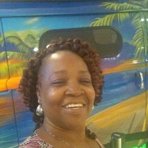 Meet your Posher, Regina