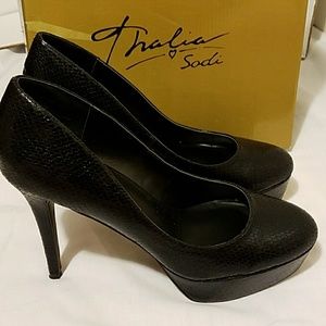 *SOLD* Thalia Sodi Black Snake Print Pumps