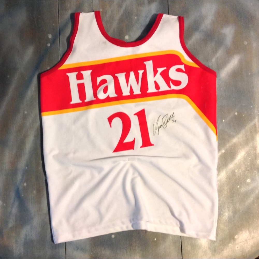 Dominique Wilkins Autographed Jersey