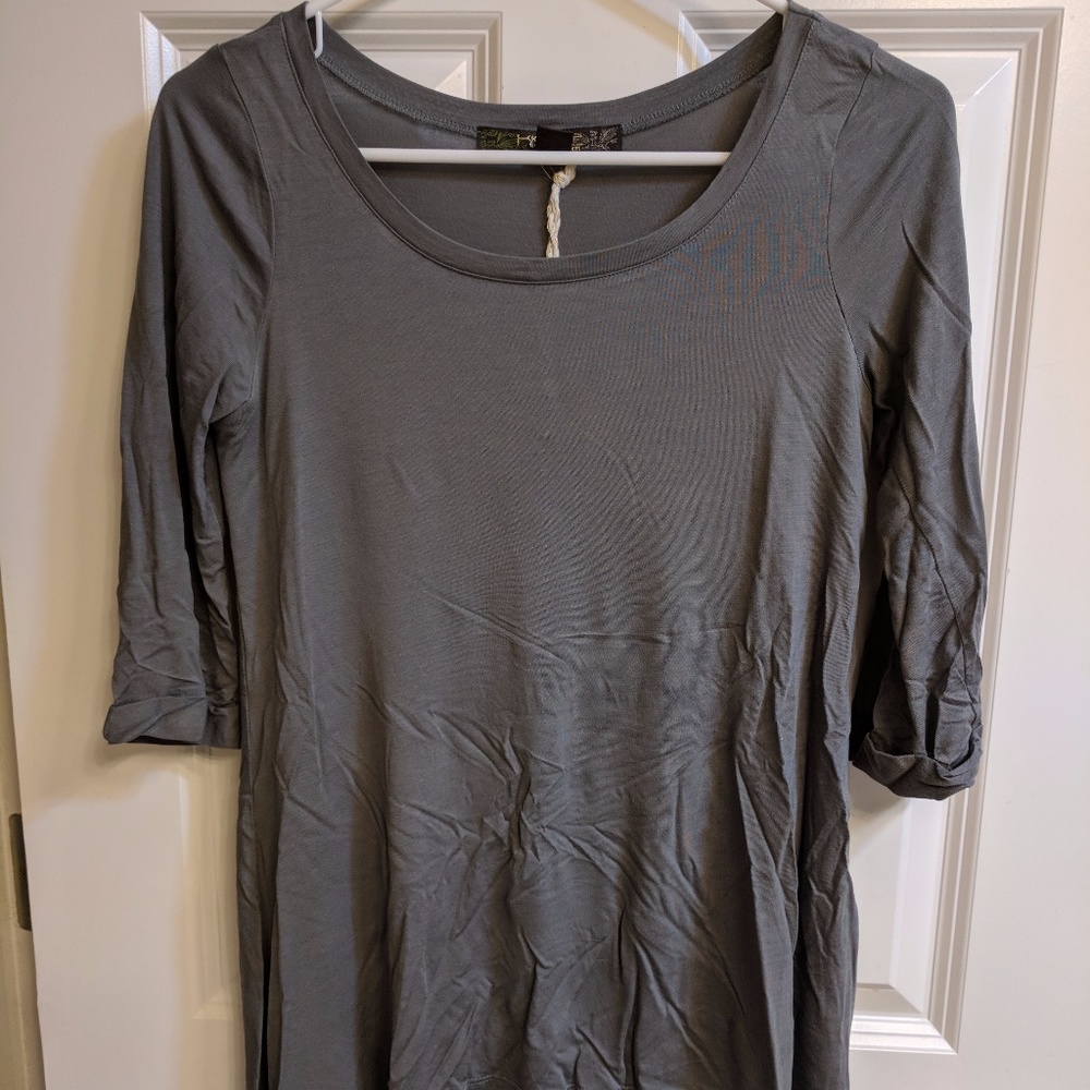 Kische Cuff Sleeve Hi-Low Tunic Top