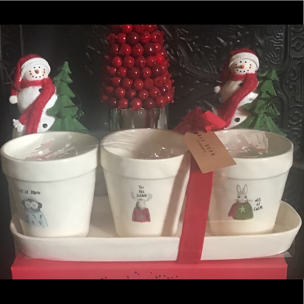Set of three Christmas planters!!