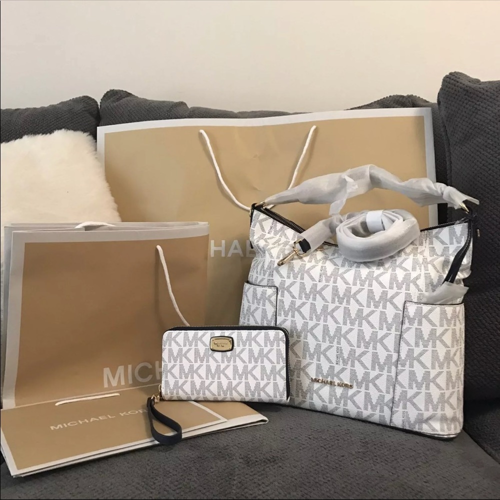 Michael Kors Navy/White Shoulder Purse JET SET