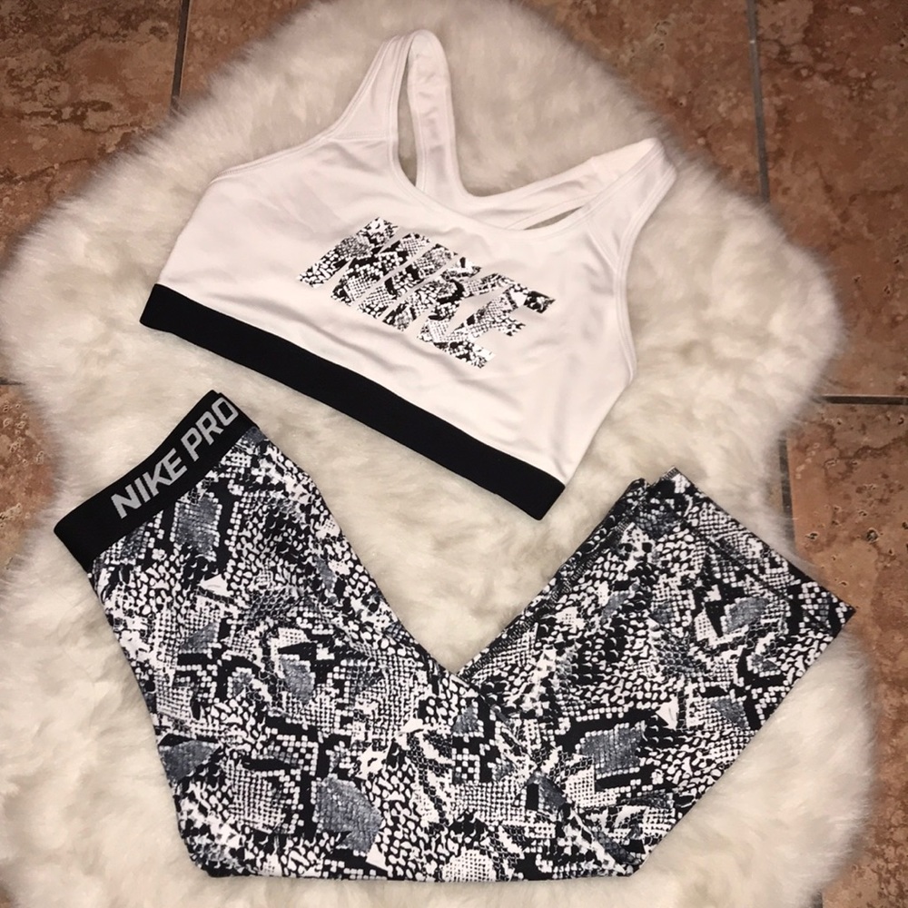 NIKE Black/White Set
