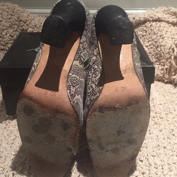 GIFTED TO BUYER🌟ANKLE BOOTS🌟HP - Picture 5 of 8