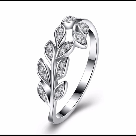 Trendy Olive Branch Ring - Picture 2 of 4