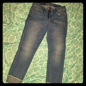 Super comfy rockstar crop jeans