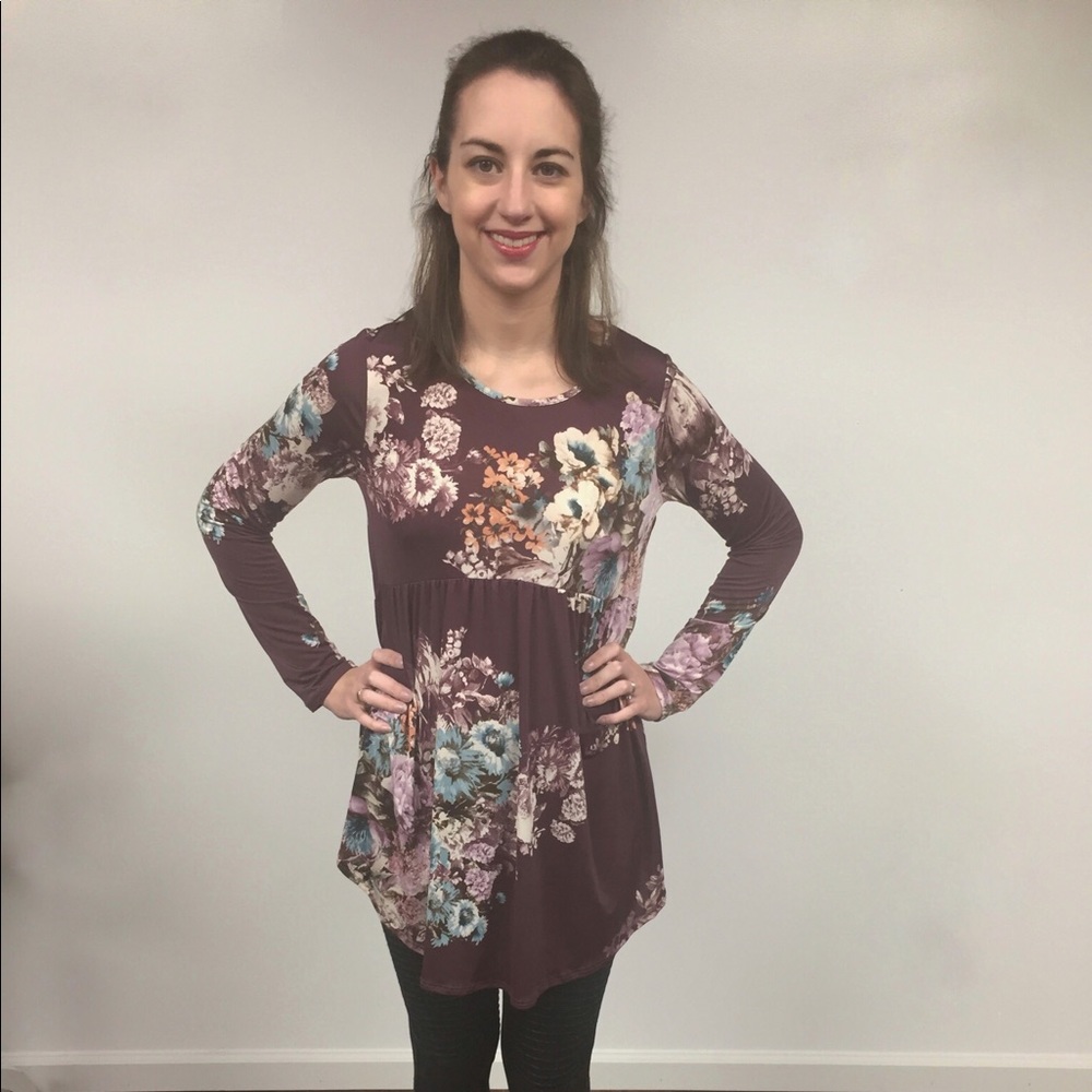 Last One! Small Plum Floral Top