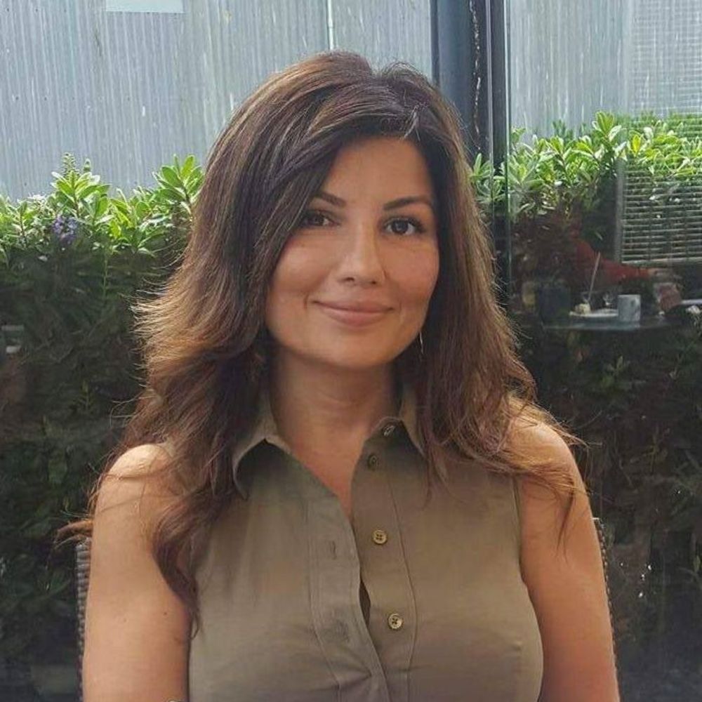 Meet your Posher, Zena