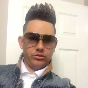 Meet your Posher, Lachi