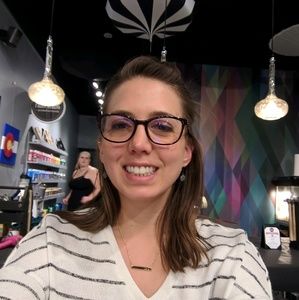 Meet your Posher, Lorraine