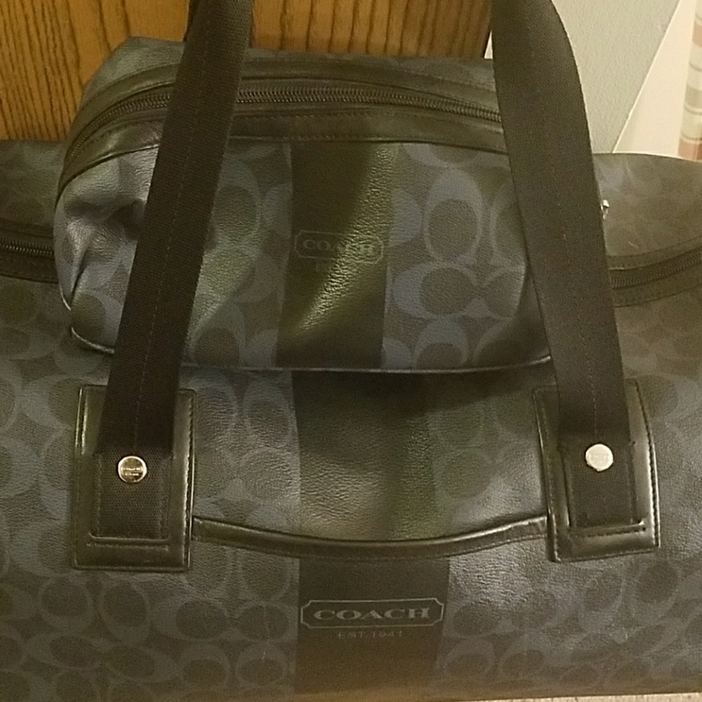Auth.Coach travel duffle w/ toiletry case