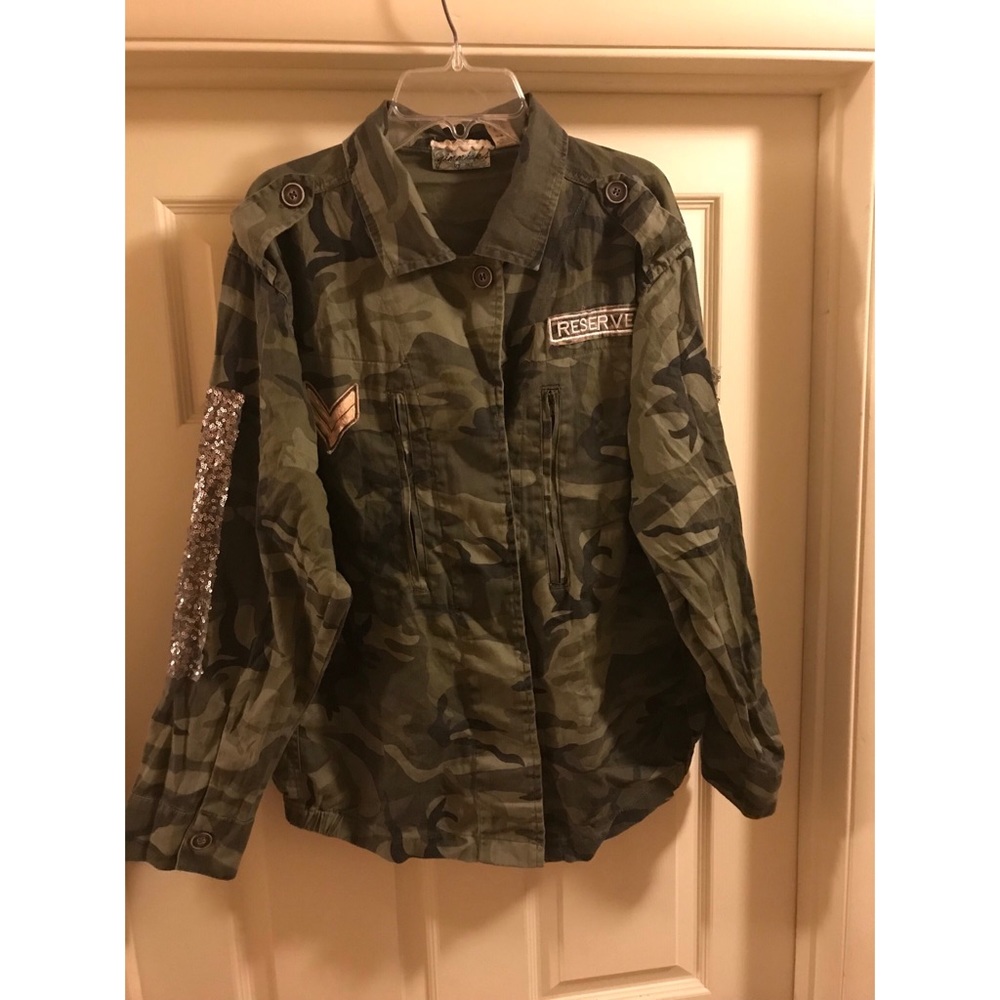 Gimmicks camo military jacket
