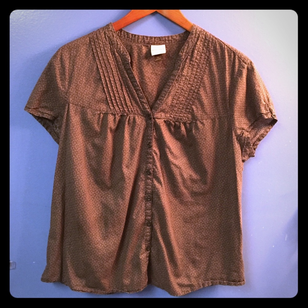 Short sleeve blouse