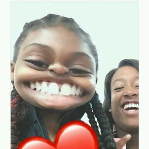 Meet your Posher, Jay-yanna