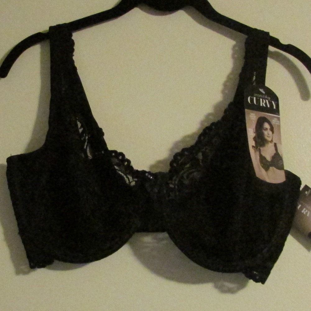 Smart & Sexy Curvy Black Lace Bra. 36DDD NWT