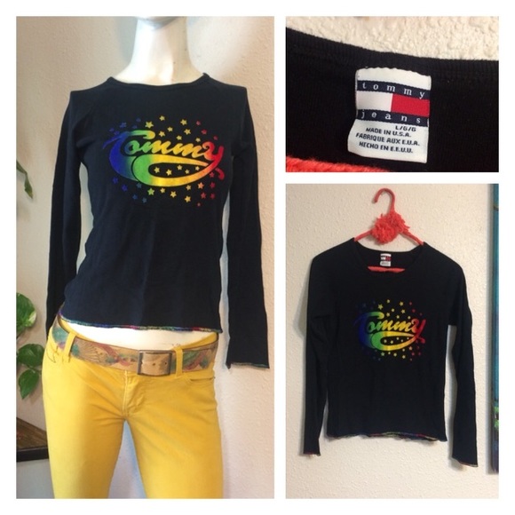 Tommy Hilfiger Tops - 90’s Tommy Hilfiger Spelled Out Long Sleeve Top