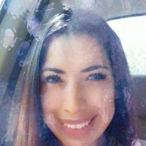 Meet your Posher, Claudia