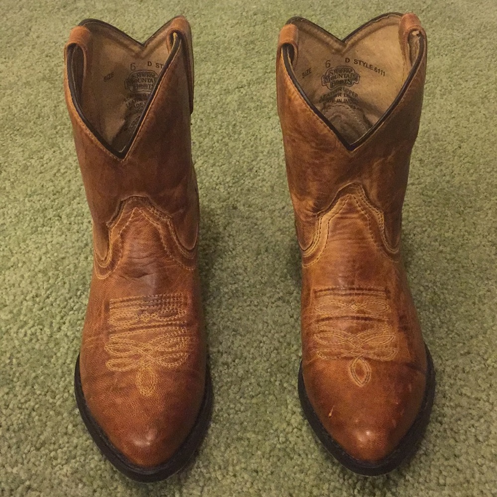 Smoky Mountain Leather Cowgirl Boots.