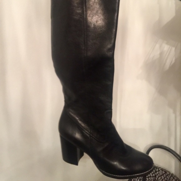 Joan & David Riding Boot - Picture 3 of 5